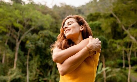 كوني أنتِ....