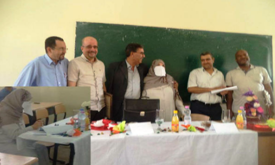 أُمٌّ خمسينيَّة... تُحَصِّلُ شهادة الماجستير